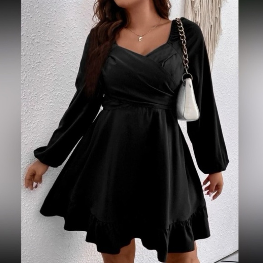 SHEIN Black Smocked Detail Romper